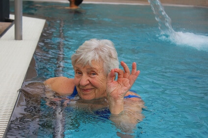 Pourquoi la natation est l’exercice parfait pour les aînés